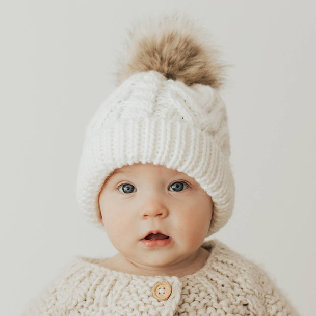 Winter White Pop Pom Pom Beanie Hat Baby & Kids: S (0-6 months)