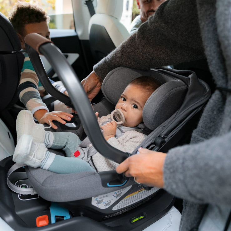 UPPAbaby Aria Lightweight Infant Car Seat + Base