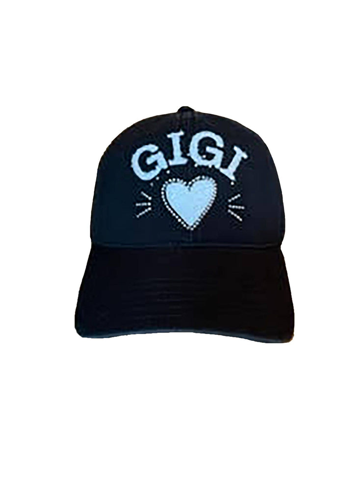 GIGI WHITE FLOCK WITH HEART ON BLACK CAP