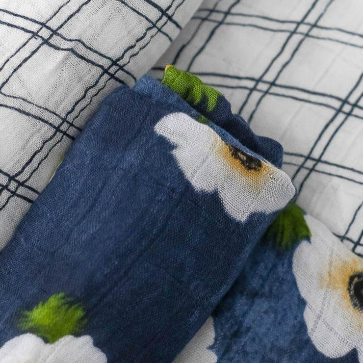 Little Unicorn Deluxe Muslin Swaddle Blanket Set | White Anemone