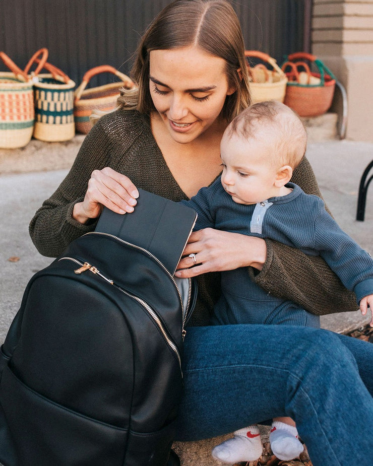 Little Unicorn Skyline Backpack | Black