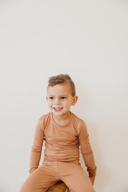 Copper Pearl 2-Piece Long Sleeve Pajama Set | Pecan