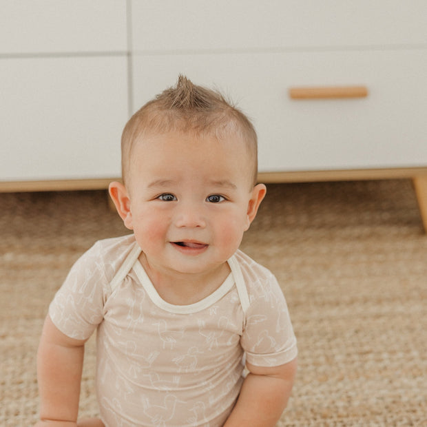 Copper Pearl Short Sleeve Bodysuit | Sandy