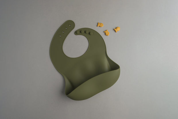 Loulou Lollipop Silicone Bib | Olive