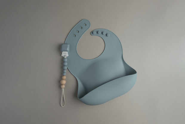 Loulou Lollipop Silicone Bib | Slate