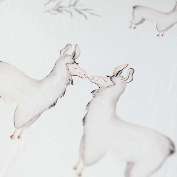 Oilo Llama Jersey Crib Sheet