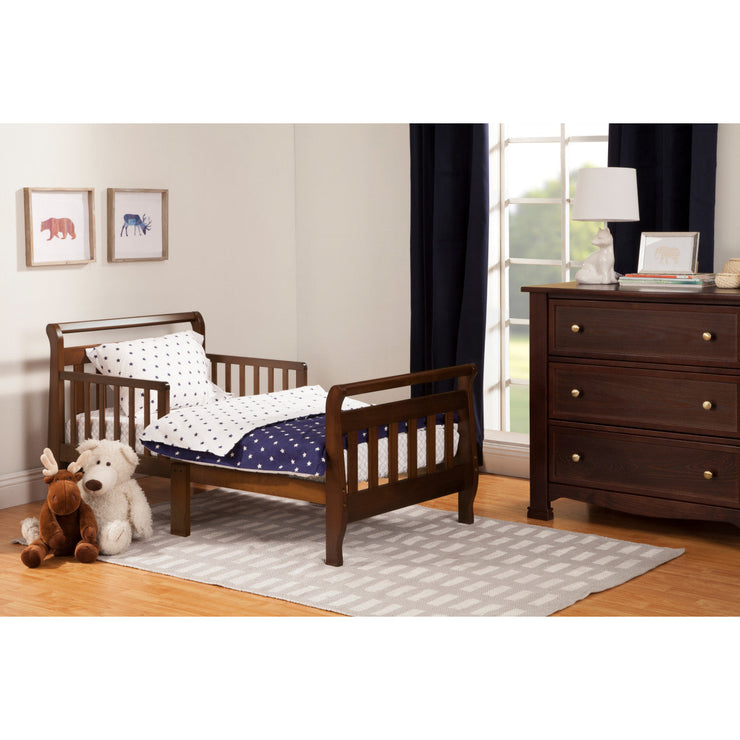 DaVinci Sleigh Toddler Bed