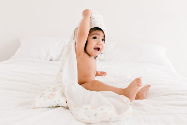 Loulou Lollipop Hooded Towel Set | Bunny Meadow