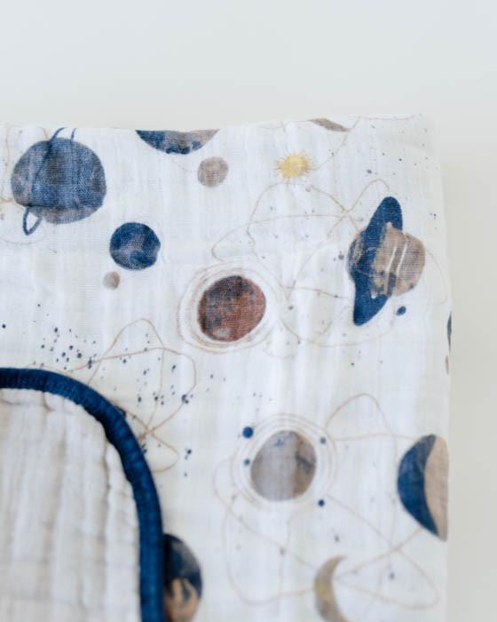 Little Unicorn Cotton Muslin Quilt | Planetary