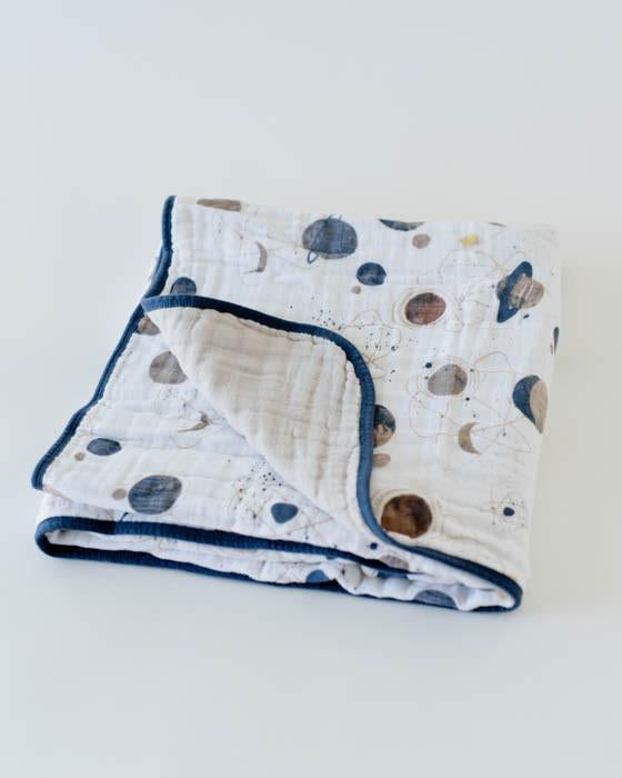 Little Unicorn Cotton Muslin Quilt | Planetary