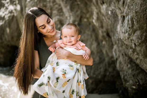 Little Unicorn Deluxe Swaddle | Pineapple